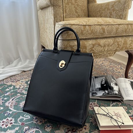 [^:55AC01a001]fUC|CgL[z[̂悤ȋ|Cg̃_XobOBNVbNȖ_̃fUCɃJ[u`؂ւC^ũJbgCăfBCNȎdオɁBɂ͓|PbgQA莝A΂ߊ|AbN3wayłg܂BA4TCY500ml̃ybg{gۂApIȃTCYɂ܂BIXXX^COvbs[R[fɍ킹goodgirlȃX^COAK[[X^Cdグ̂ɂIXXłBLeCXg̃R[fiɎdグĂobO͂ЂƂĂƍȂiByFz 33.5cm  29cm  }`13cm  33.5cm  V_[57.5`108cm