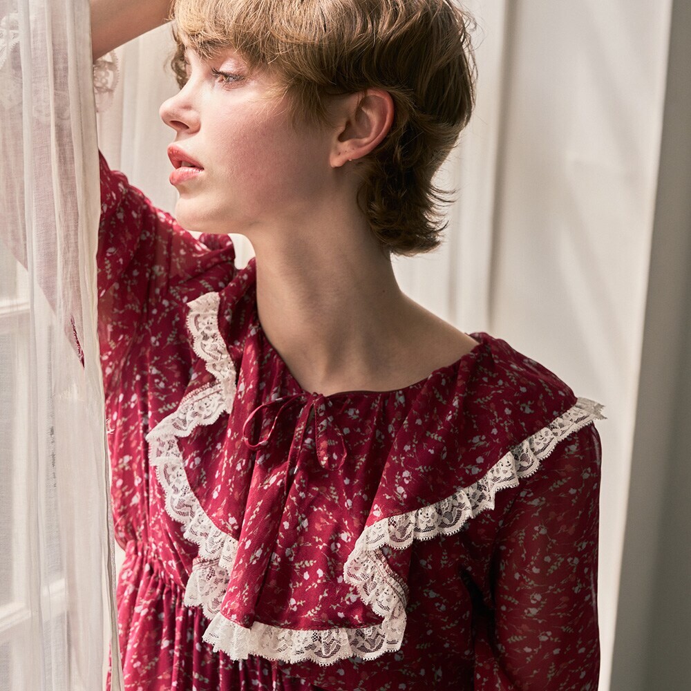 ビッグクレリックカラー５分袖ワンピース/シナモロールF i.n.t ビッグクレリックカラー5分袖ワンピース/シナモロール/F i.n.t