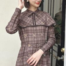 フィント(FINT)の【洗える・2WAY】プチフラワーチェック柄ケープ付きワンピース