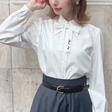 [^:55AF01j003]fUC|Cg悪gȌ`̃O|CgJ[ANZgɂȂVcK[[ȃShJ̓{^C͎Oł̂ŁAVvȃVcƂĂȂ2wayfUCłBWXJCpNĝ{gɍ킹₷x[VbNȃVc͈ꖇĂƑ劈􂵂Ă܂IXXX^COǂȃ{gWXJɂ킹₷Agɉ킹悤HhƎvɃR[fBl[gAVXgĂ܂BLACeƂ̒񂵂yŁ􁁁FOFF WHITEc₠ ^ LIGHT BEIGEcȂnFȂnFӂ{^CFO\yFz g58cm  95cm  34cm  59cm  EGXg91cm