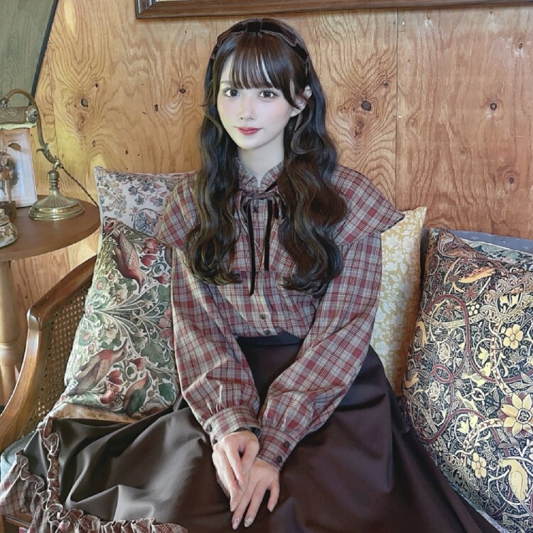 美品 パラスパレス もちの木柄 フリルスタンド衿シャツ 2 日本製 美品 パラスパレス もちの木柄 フリルスタンド衿シャツ 2 日本製