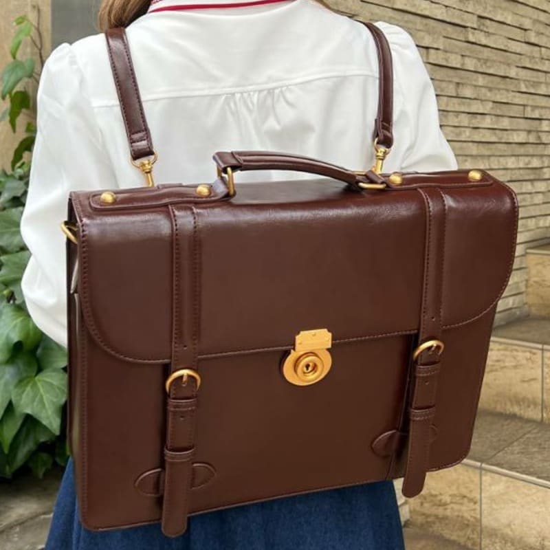 ダブルベルト縦型サッチェルバッグ | フィント(FINT) | マルイウェブ