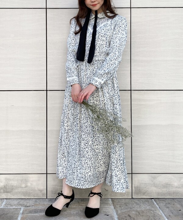 最先端 トーションレース使い小花柄ロングワンピース ワンピース Yourstrulyyinka Com