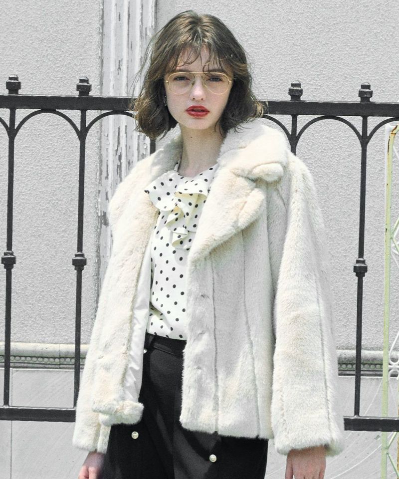 アンアナザーアンジェラス　今期　ペプラムアウター　アイボリー アンアナザーアンジェラス今期ペプラムアウターアイボリー