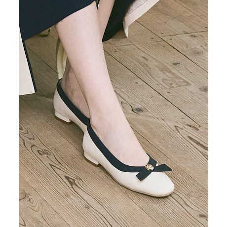 [^:53BA01b001]fUC|CgzFCƃNX^CfUCANVJȃpvXoBNX^C̒ɂ́AƉ̂GuS[ht炢Aiȕ͋CYdオɁNbV̂钆~Ƌ̂ȂSn̂߁ApvXȂ₷̂|CgBIXXX^COzFpCsOACeƂ΂荇킹g[^R[fŒȂ̂IXXłBlۂNVJR[fɂ҂̈iB ySz 22.5`23cm  CY20.9cm  q[1.5cm  b3.3cmyMz 23.5`24cm  CY21.5cm  q[1.6cm  b3.4cmyLz 24.5`25cm  CY22.1cm  q[1.7cm  b3.5cm