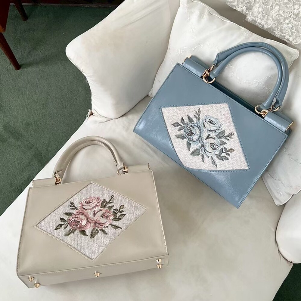 ローズ刺繍トートバッグ/ an another angelus ローズ刺繍トートバッグ（トートバッグ）｜an another angelus