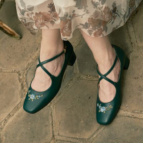 [^:55BA01c002]fUC|CgBe[WCNȎhJ{pvXBؚȃNXXgbvƃNVJȃXNGAgDlۂۂɁBȂq[͑ꂢɌ₷ɂ|CgłBIXXX^CO̎hJꂽmobOƃV[YłfdŝIXX?NVJȕ͋C̃pvX̓tA[XJ[g`[XJ[gȂǃÕACeƂ̍킹ɂ҂łBySz22.5`23cm  CY21.3cm  q[3.5cm  b3.7cmyMz23.5`24cm  CY22cm  q[3.5cm  b3.8cmyLz24.5`25cm  CY22.7cm  q[3.5cm  b3.9cm