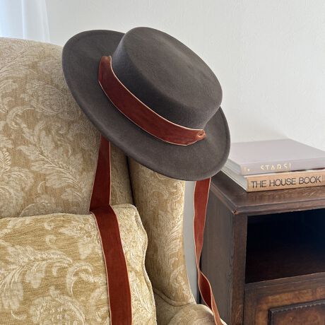 [^:55BB01a001]xA{ڂ䂭NVJȃLm`FBO{͊{ŌԂƒ悢݊ŁAR[fɃANZgĂ܂Bɂ̓R[tŔ₷݂̂E[fނV[Y[h𐷂グAƔ邾ŃÑR[fɓĂ܂ByFz 58.5cm  6cm  6.5cm