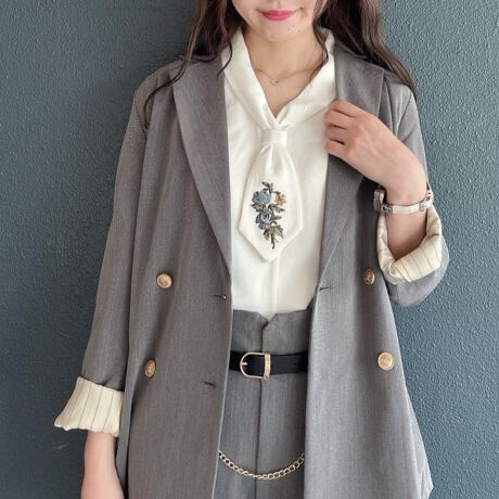 [^:55BD01j002]fUC|CgS[htNVJȃ_uWPbgoBꖇGETĂԐF̃uEAO[ƁAꂩ̃V[Y[h`FbN̐FWJɂڂłBƒpłI[o[ȃTCYȂ̂ŁAC[hR[fy߂悤ɂȂĂ܂BIXXX^COuEXƃtA[XJ[g킹fBCNȃR[f͂At`ȃpcX^CIXXBuEƃO[͂̐nł肵pcƃZbgAbvŒȂ̂VvȂi̗ǂWPbǵAꖇĂƕLeCXg̃X^COɖ𗧂܂B|PbgF藠nF萶nFӂFȂy1z g66.5cm  100cm  37cm  57cm  EGXg95cmy2z g71cm  104cm   39cm  58cm  EGXg99cm