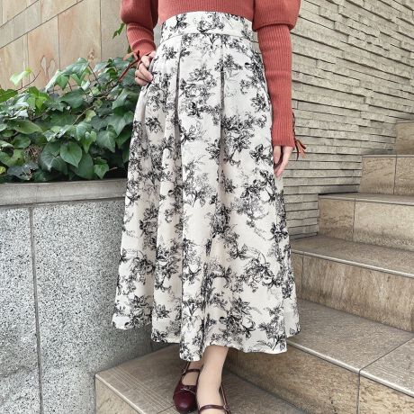 [^:56BG02p010]fUC|CgtbL[̑@ׂȉԕNVJȃXJ[gB^bNՂƓVGbgŁAтɂӂƏ_炩h郌fBȎdオɁ悭̂fނiŁAV[Y[hĂiBIXXX^COVvȃVcuEX͂Ajbgƍ킹tF~jȒȂIXXBpvXnhobOȂǂ̂菬킹āAʂȓ̒Ȃɂsb^łB|PbgFt@Xi[FTCht@Xi[EGXgSF ݂̂藠nF萶nFӂitbL[vg̋NъjFȂtbL[H͑fނ̓ivIȂ̂ł͂܂BJԂƂŖщHꕿȂꍇ܂̂ł炩߂Był߂ɁA̍ۂ͗ԂāA₳􂢂ĂByFz EGXg75.5`65cm e81cm