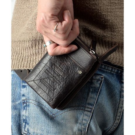 foCX́yDEVICE/foCXzWork ܂zDEVICE workL̃uh^ɏXeb`\ʂɎ{AVvȂâ݂AlȐ܍zɎdグ܂B͒ẼRCP[XĂAOƂŕʁXɎg2way^CvB|Pbg15ӏtĂ̂ŁA܂̃C[W𕢂[͂𔭊Ă܂Bgނɖ{vL̃Be[Wy߁AVvŖO̗ȂfUC̓NZȂAǂȐłI[}CeB[Ɏg܂B[^:DPL60058]