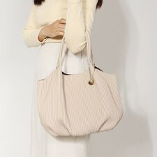 ベース(BASE)の【500mlペットボトル収納可】ラウンド型 プリーツデザイン トートバッグ