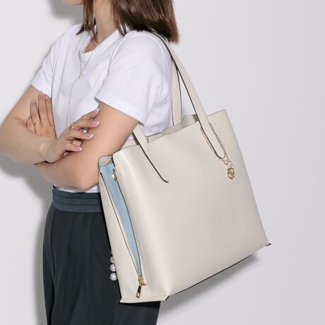 A4TCYΉŒʋ΁Eʊwł劈̃Vvȃg[gobOBpointETCh̃t@Xi[JƁAڂ䂭|CgJ[y߂܂BETCht@Xi[̊JŁATPOɍ킹ĎgobOłBEC̓t@Xi[JAÔ|Pbg̓}OlbgJ3wŁAKvȉו܂Ƃ߂Ď܂BEE\ȃV_[tĂ̂ŁA΂ߊ|łg܂BîCɓo^ @n[g}[NNbNIJ[̍ēגʒmAZ[m点܂BVbv̂Cɓo^ @ViēגʒmȂǁAȏ󂯎邱Ƃł܂B[^:86839]