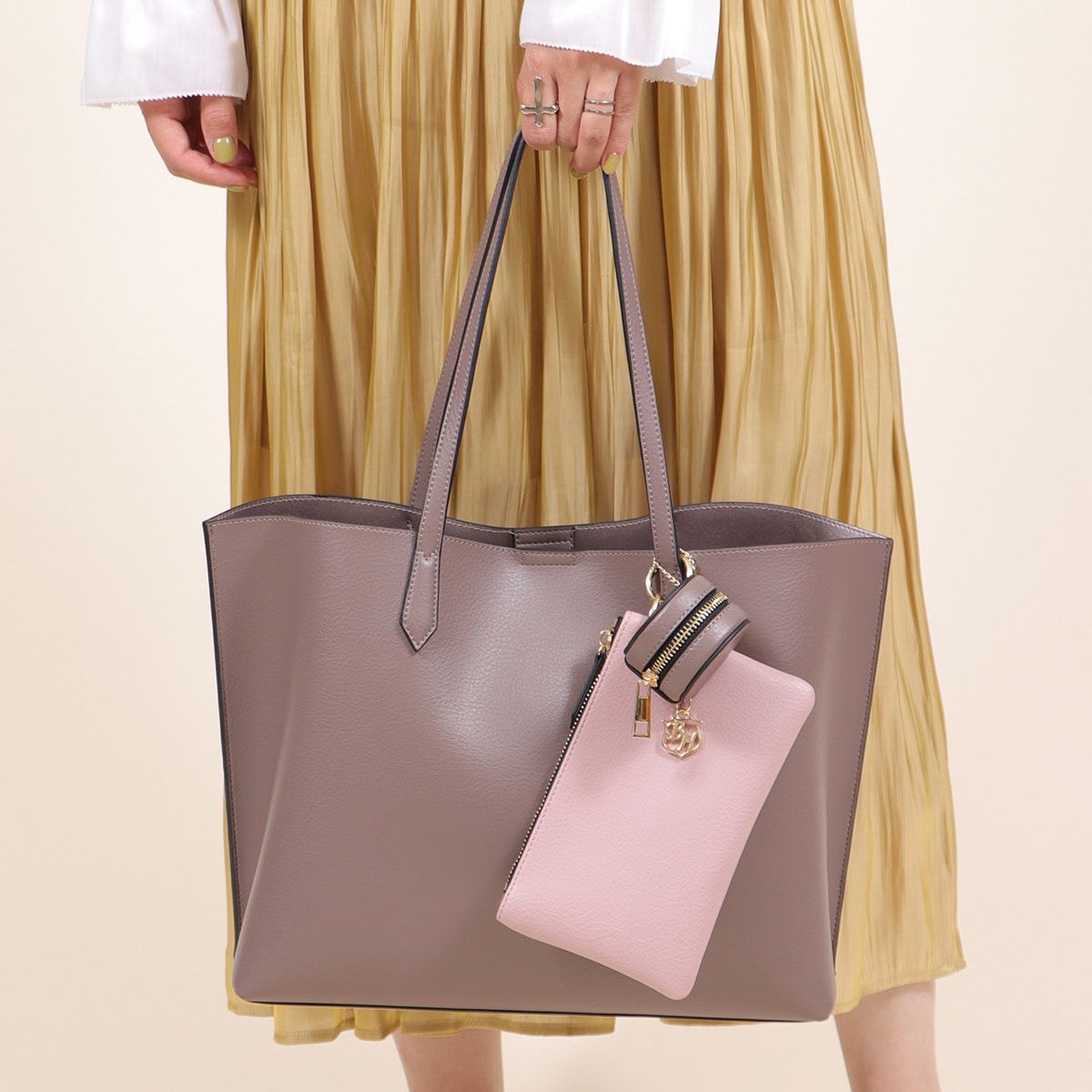 [}C]yerh}gpzA4Ή |[``[t 3ROOMg[gobO/x[XiBASEj I[N