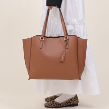 【A4対応】3層あおりポケット仕様 フェイクレザー トートバッグ