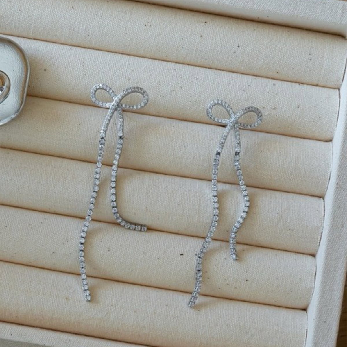 [}C]{sAX/x[XiBASEj Vo[