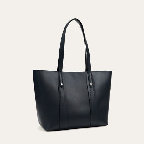 Vvŏiȕ͋CoĂtFCNU[g[gBpointEA4TCYyɎ[łTCYŒʋ΁AʊwobOɍœKBE߂̃V_[nhŕAE^[̋G߂łg₷EobNɕtĂI[v|PbgX}z̎[ɕ֗BEetŃobO≘ꂩĂ܂BE킹₷x[VbNJ[݂₷jAXJ[4FWJBiEO|PbgFI[v|Pbg~1E|PbgFt@Xi[|Pbg~1AI[v|Pbg~1EA4Ήi22~31cm)FEzi10~20cmjFZEybg{gi500mljFZEybg{gci500mljFîCɓo^ @n[g}[NNbNIJ[̍ēגʒmAZ[m点܂BVbv̂Cɓo^ @ViēגʒmȂǁAȏ󂯎邱Ƃł܂B[^:94015]