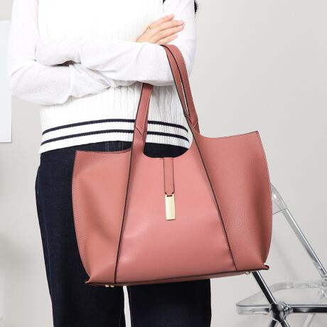 Z^[ƃTChŎgpAfފ̈Ⴄ炪̃g[gobOBpointEۂ݂ттVGbgtg̃v[gŃVvȂfUC̈obOBE}OlbgJŕ̏oyɂĂ܂BE|Pbgt3wfUCőeʂŎ[͂QEA4TCYΉŒʋ΁AʊwobOƂĂg܂BE≘ꂩĂobOe|CgBV[ỸV_[obO^Cvi^:99051jIXXIiE|PbgFt@Xi[|Pbg~2AI[v|Pbg~3EA4Ήi22~31cm)FEzi10~20cmjFZEybg{gi500mljFZEybg{gci500mljFfpʐ^͎BeɂAۂ̃J[ƑقȂꍇ܂B\߂Bi̐F̖ڈ́AiP̂̉摜QƂBîCɓo^ @n[g}[NNbNIJ[̍ēגʒmAZ[m点܂BVbv̂Cɓo^ @ViēגʒmȂǁAȏ󂯎邱Ƃł܂B[^:94016]