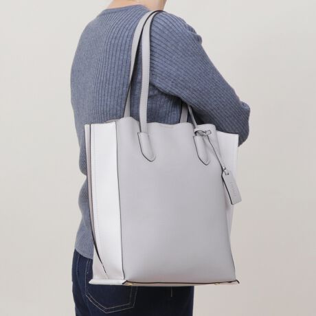 A4TCYΉŒʋ΁EʊwtH[}ȃV[ɂ􂷂g[gobOBpointEOɎ[͔Q̂|PbgtOwBE߂̃V_[ŃAE^[𒅂ĂĂɂ₷̂|CgBE蕔}OlbgŒSɌŒ肷邱Ƃň芴 + Ȑ̏炵VGbgBETChɐ؂ւAVvȒɃfUCvX肷ȂX^ĆBEC[͖ʂ̖LXy[XɂȂĂAt@Xi[ŊJł̂SE|Pbg6tĂ̂ŁAMdi⏬ނ̊ǗɃIXXBEobO≘ꂩĂetŎdlBEoAItBXAwAƎA\Ȃǂ̃tH[}ȃV[1BEON/OFF킸֗Ɏgđ劈ԈႢȂ̃ACełBiEO|PbgFȂE|PbgFt@Xi[|Pbg~1AI[v|Pbg~2E|PbgFI[v|Pbg~3EA4Ήi22~31cm)FZEzi10~20cmjFZEybg{gi500mljFZEybg{gci500mljFZfpʐ^͎BeɂAۂ̃J[ƑقȂꍇ܂B\߂Bi̐F̖ڈ́AiP̂̉摜QƂBîCɓo^ @n[g}[NNbNIJ[̍ēגʒmAZ[m点܂BVbv̂Cɓo^ @ViēגʒmȂǁAȏ󂯎邱Ƃł܂B[^:99030]