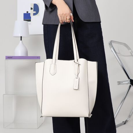 A4TCYΉŒʋ΁EʊwtH[}ȃV[ɂ􂷂g[gobOBpointEOɎ[͔Q̂|PbgtOwBE߂̃V_[ŃAE^[𒅂ĂĂɂ₷̂|CgBE蕔}OlbgŒSɌŒ肷邱Ƃň芴 + Ȑ̏炵VGbgBETChɐ؂ւAVvȒɃfUCvX肷ȂX^ĆBEC[͖ʂ̖LXy[XɂȂĂAt@Xi[ŊJł̂SE|Pbg6tĂ̂ŁAMdi⏬ނ̊ǗɃIXXBEobO≘ꂩĂetŎdlBEoAItBXAwAƎA\Ȃǂ̃tH[}ȃV[1BEON/OFF킸֗Ɏgđ劈ԈႢȂ̃ACełBiEO|PbgFȂE|PbgFt@Xi[|Pbg~1AI[v|Pbg~2E|PbgFI[v|Pbg~3EA4Ήi22~31cm)FZEzi10~20cmjFZEybg{gi500mljFZEybg{gci500mljFZfpʐ^͎BeɂAۂ̃J[ƑقȂꍇ܂B\߂Bi̐F̖ڈ́AiP̂̉摜QƂBîCɓo^ @n[g}[NNbNIJ[̍ēגʒmAZ[m点܂BVbv̂Cɓo^ @ViēגʒmȂǁAȏ󂯎邱Ƃł܂B[^:99030]