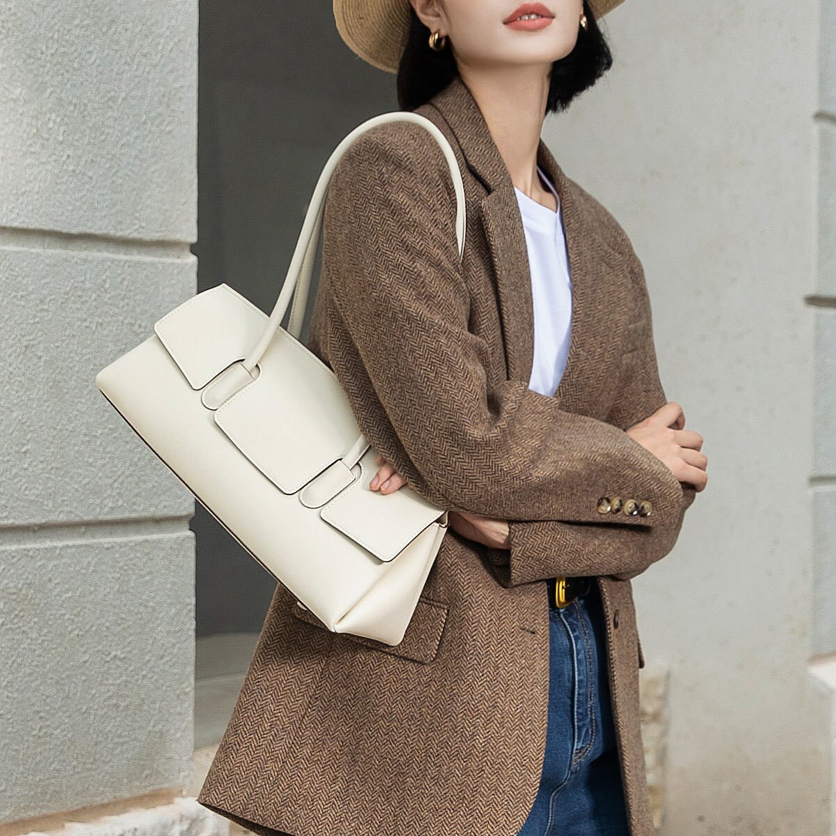 ベース（BASE）/【本革】イタリア製 イタリアンカーフレザー 2WAY ショルダーバッグ 本革】イタリア製 イタリアンカーフレザー 2WAY ショルダーバッグ