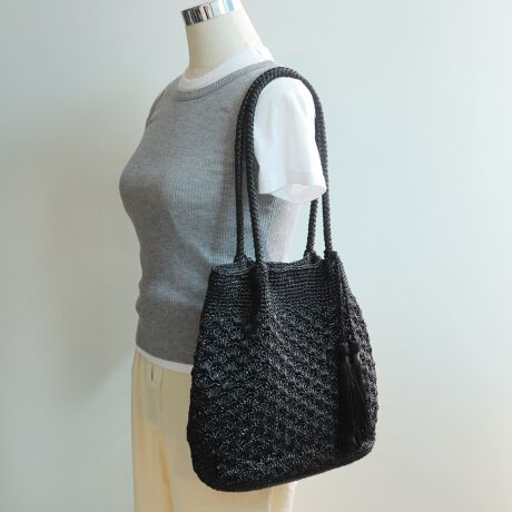 ̕ҒnGߊ߂ĂJSobOpointEiȃŃR[fBl[g̃|CgɂȂ܂BE500ml̃ybg{g傫߃|[`ȂǁAKvȉו[́EntĂ̂Œ̉וSzSBE㕔̓}OlbgɂȂĂ̂|CgBEɂ̓|Pbg2tĂ̂ŁAX}zȂǂ̏[Ƀsb^BE蕔߂ɂȂĂ̂Ō|₷֗BEnF̃^bZ`[tŃobÕANZgɁBiEO|PbgFȂE|PbgFI[v|Pbg~2EA4Ήi22~31cm)F~Ezi10~20cmjFEybg{gi500mljFEybg{gci500mljFfpʐ^͎BeɂAۂ̃J[ƑقȂꍇ܂B\߂Bi̐F̖ڈ́AiP̂̉摜QƂBîCɓo^ @n[g}[NNbNIJ[̍ēגʒmAZ[m点܂BVbv̂Cɓo^ @ViēגʒmȂǁAȏ󂯎邱Ƃł܂B[^:99079]