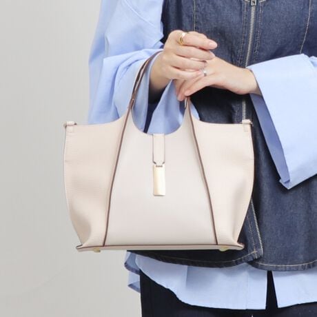 傤ǗǂTCYŃfC[g₷V_[obOBpointEXlCA4g[gobO2WAYV_[obOɂȂēoBEql̐A3w̃C|Pbg̃TCh͌Œɉǂ܂E\ʂɎ{ꂽS[hv[gANZg^Ă܂BEZ^[ƃTChőfފ̈ႤtFCNU[|CgBEVvȂiȕ͋ĈfUCŕLV[Ŋ􂵂܂BEʋ΃obOtH[}V[Ax̂oȂǃV[킸fC[g₷BEt̃V_[xgŎ΂ߊ|⌨|obOƂĂgp\BEetȂ̂ŁAɒuۂɏtɂ̂|CgBV[YA4^Cvi^:94016jIXXIiEV_[xgtEO|PbgFȂE|PbgFI[v|Pbg~2Et@Xi[|PbgFt@Xi[|Pbg~1AI[v|Pbg~1EA4Ήi22~31cm)F~Ezi10~20cmjFZEybg{gi500mljFZEybg{gci500mljF~fpʐ^͎BeɂAۂ̃J[ƑقȂꍇ܂B\߂Bi̐F̖ڈ́AiP̂̉摜QƂBîCɓo^ @n[g}[NNbNIJ[̍ēגʒmAZ[m点܂BVbv̂Cɓo^ @ViēגʒmȂǁAȏ󂯎邱Ƃł܂B[^:99051]