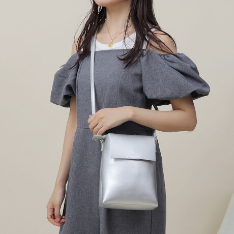 [ȂRwc~j|VFbgBpointEMdi⃊bvȂǍŒKvȂ̂ŊOoɃIXXEOɃ}Olbg̃|PbĝŊJ߂yŌgтȂǂTbƎ[IE^񒆂̃t@Xi[|Pbgɂ̎[\Ȃ̂Ŋ̒₷ڂ₷BERpNgŃX^CbVȃVGbgłzȏ̎[́IELxȃJ[oG[VȂ̂łDȈ_IтcoordinateEǂȃR[fBl[gɂ킹₷VvȃfUCBiEO|PbgFȂE|PbgFt@Xi[|Pbg~1EA4Ήi22~31cm)F~Ezi10~20cmjF~Eybg{gi500mljF~Eybg{gci500mljF~fpʐ^͎BeɂAۂ̃J[ƑقȂꍇ܂B\߂Bi̐F̖ڈ́AiP̂̉摜QƂBîCɓo^ @n[g}[NNbNIJ[̍ēגʒmAZ[m点܂BVbv̂Cɓo^ @ViēגʒmȂǁAȏ󂯎邱Ƃł܂B[^:94097]