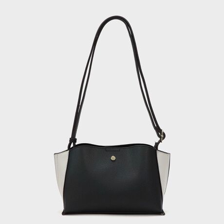 ybg{głTCYŁAłɃsb^ȃnhobOBpointEz̓TCYłłɃsb^EC[͖ʂ̖LXy[XŁA500ml̃ybg{g錩ڈȏ̎[́BEOɂ|PbgtOwŒ̕𐮗₷̂|CgBEobO㕔͏炵͋CoȐVGbgBEɂ͂|PbgƕʂɃ|Pbg2PtBE΂ߊ|⌨|܂ŁADȒɒ߉\ȃV_[fUCBEx[VbNȃJ[oCJ[fUC܂ŖLxȃJ[oG[VBEV{̂tFCNU[gpĂ̂ŏCɂȂɂBcoordinateELxȃJ[WJŁAX^CO̕߂}`ɂ܂BEtFCNU[fނgpĂ̂ŁAꂢڂȃX^CɂiEO|PbgFȂE|PbgFt@Xi[|Pbg~1AI[v|Pbg~1EJF}Olbg{^EA4Ήi22~31cm)F~Ezi10~20cmjFEybg{gi500mljFEybg{gci500mljF~fpʐ^͎BeɂAۂ̃J[ƑقȂꍇ܂B\߂Bi̐F̖ڈ́AiP̂̉摜QƂBîCɓo^ @n[g}[NNbNIJ[̍ēגʒmAZ[m点܂BVbv̂Cɓo^ @ViēגʒmȂǁAȏ󂯎邱Ƃł܂B[^:99127]