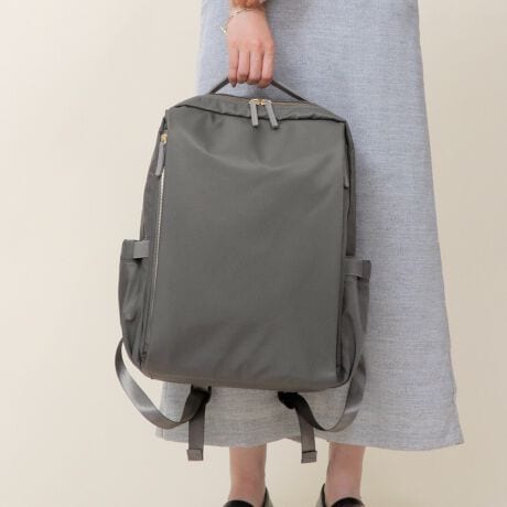 IIt킸􂷂靛HobNpbNBpointEH{Ă̂ŉ␅GɋAJ̓łgp܂BEVvłꂢڂȈۂ̃fUCŁArWlXV[ɂsb^BEwʂɂ̓L[P[XɒʂƂoL[IxgtBETChɂ̓ybg{g܂ݎP̎[ɕ֗ȃ|PbgtBE15C`܂łPC[̏o|PbgtȂ̂|CgBENbṼV_[xgŁAւ̕SyĂ܂BEeʃTCYȂu660gv̌yʂŃfC[g₷BEt@Xi[̋S[hJ[ŁAobÕANZgɂȂ܂BEobO㕔ƃt@Xi[ɂ́AtFCNU[gpBELX^Cɍ킹ĂLxȃJ[WJ́BEłg₷VvȃfUCŁA}U[YobOƂĂcoordinateErWlXV[͂AsȂǉו̑邨oɂIXXBiEHiCgpEwʁFL[IxgtEO|PbgFt@Xi[|Pbg~3(wPC|Pbg܂)AI[v|Pbg~2E|PbgFt@Xi[|Pbg~1AI[v|Pbg~2EA4Ήi22~31cm)FEzi10~20cmjFEybg{gi500mljFEybg{gci500mljFfpʐ^͎BeɂAۂ̃J[ƑقȂꍇ܂B\߂Bi̐F̖ڈ́AiP̂̉摜QƂBîCɓo^ @n[g}[NNbNIJ[̍ēגʒmAZ[m点܂BVbv̂Cɓo^ @ViēגʒmȂǁAȏ󂯎邱Ƃł܂B[^:99114]