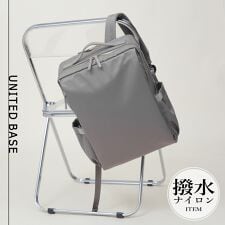 ベース(BASE)の【撥水 / 軽量】多機能 ナイロン バックパック リュック