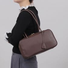 【500mlペットボトル収納可】ロングハンドル スクエア ショルダーバッグ