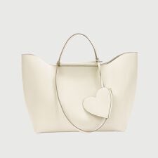 【A4対応】ハート型チャーム付き レザー トートバッグ