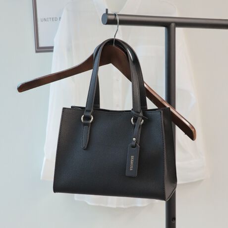 lXȃV[Ŋ􂷂XNGA^V_[obOpointEC̃t@Xi[|Pbg̑OɃ}OlbgJ̎[Xy[X֗3w^CvBERpNgȃTCYȂA}`13cm̂Ōڈȏ̎[́BEetȂ̂ŃobOuۂɏ≘ꂪtɂ̂|CgBEO\ȃV_[XgbvtȂ̂ŁAV[ɂăV_[obOnhobOłg܂BEV{̂鍇gpĂ̂ŁAyɂĂ܂BcoordinateEVvȃfUCŁAfC[głȂtH[}V[ɂIXXłiEV_[xgt(nhobOAV_[obO2WAYŎgp\)EO|PbgFȂEC[|PbgFt@Xi[|Pbg~1AI[v|Pbg~1EA4Ήi22~31cm)F~Ezi10~20cmjFEybg{gi500mljF(c/20cm{g)Eybg{gci500mljF~fpʐ^͎BeɂAۂ̃J[ƑقȂꍇ܂B\߂Bi̐F̖ڈ́AiP̂̉摜QƂBîCɓo^ @n[g}[NNbNIJ[̍ēגʒmAZ[m点܂BVbv̂Cɓo^ @ViēגʒmȂǁAȏ󂯎邱Ƃł܂B[^:99222]