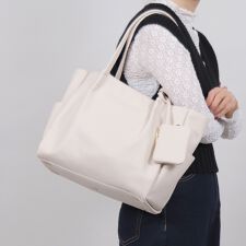 【A4対応 / ミニポーチ 保冷ポケット付き】3層収納 マルチポケット トートバッグ