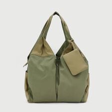 ナイロン ビッグ トート バッグ / A4 軽量 撥水 大容量