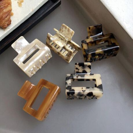 ₩Ȍƃ[X̂悤Ȍy₩ȌڂlȃwANbvBpoint܂Ƃߔ̃|CgɎgŉ؂₩ȈۂɁobOɓĎ^тɂ֗ȃTCYŁAƔ܂Ƃ߂ɋCyɎg܂BJ[͎g₷nƈۓIȃ}[u2^CvpӁBRpNgȂgɕt邾ŉ؂₩ȈۂɂĂA܂@\Q̃ACełIsizegbvF5~5.2[^:CC-105]