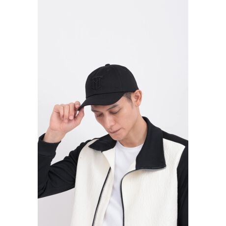 [^ԁF2002202][DESIGN] tgɁuTMvS_ɃCAEgAuh̃ACRLbvB S͌򊴂̂郌[gpA̓I3DhJŎdグ邱ƂŁA͋iȑ݊oB ɁASɔׂȃU΂߁AubNg[̒ɍT߂ȋP܂Ă܂B I[ubN̒Ɏ̍ŖAl̃Xg[gX^CɍœKȈ{łB [TEXTILE & SPEC] {̂̓n̂RbgcCfނgpAI[V[Yłgp܂B