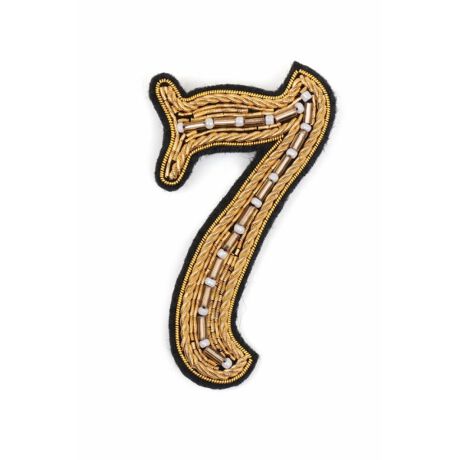 [^ԁF2002176][INTRODUCTION] Ch̓`Z@p[hJbyV[YB  E[tFgx[XɁA̓IȋE⃂[hJƃr[Y[Nō\ꂽ̍ACełB ʂɂ͈Ss𑕔ÃMtgdlB  WPbgjbgALbvȂǁAX^Cɍ킹ĎRɃAWy߂܂B  ɕׂčɔzX^Cgh邨߂̒łB [DESIGN] gbL[Zuhe[}ɂIȁu7v`[tB [ɉr[YpāAvCt(VѐSɖĂ)łȂт₩ŏd˔ۂɎdグĂ܂B