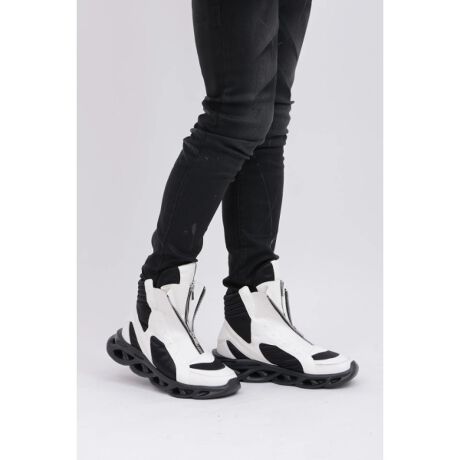 [^ԁF2002139][DESIGN] TORNADOMARTAVu[cBA[`ObhfiƂ闧̓Iȕό`\[́A݊Q̃fUCB Abp[́Aƃ}bg̃RgXgّfރRrl[VBtg2dZIṔAfUCANZgłȂ@\ɂDAÊ₷vZꂽffBe[B u[c̏dƃXj[J[̌y𓯋AnCubhȈꑫB [TEXTILE] {vƍxiC^t^A򊴂̂鍇vgpB TCY\L S:25`25.5cm M:26`26.5cm L:27`27.5cm