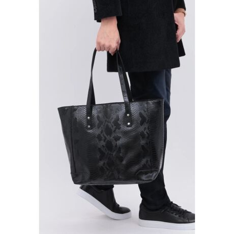 [^ԁF2002191][DESIGN>] }bgƃOXA2̌򂪌~j}ȕ\͂̃pC\g[gobOB  A4ނ܂pȂAʂ킬ƂꂽtHŎdāAg烂[hȊOo܂ŕLΉB  nh͖25cm̒Ō|₷AAE^[HDۂłXgX̂Ȃ^т\łB  咣Ȃ[݂̂pC\AX^CɐÂȋƕiiYĂ܂B  [MATERIAL>] x[Xɂ͏㎿ȋvgpAtbgȃG{XƗ̃G{X̃Rrl[VŃ_ChpC\\B  قȂ闧̕\ɂA󂯂ۂɂ킸ɕ\ς鉜s郌U[\ʂB  AêubNg[Aꂽj炵Ă܂B