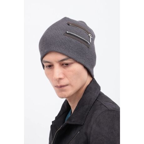 [^ԁF2002189][DESIGN] Ƃ̂VGbgŎdグVOjbgLbvB TChɃI[vt@Xi[ƃXG[he[v_ɒ@AZIP̊Jɂ\̕ωy߂AoMhȃfUCB  p[c̋P[hȃANZgƂċ@\AVvȃX^CɂGbWĂ܂B  [TEXTILE] YKKЂ́uGo[uCgvt@Xi[̗pB ꏈɂGgɌ򊴂ƍϐHA{̋P܂B  {̑fނɂ́A\tgȒȂƃh?ANuhhȂgpB VRfނ̂悤ȎRȃ^b`ƉKȔG𗼗Ă܂B ɍRۖhLH{AȂǂɂsȃjICyfIhg@\B