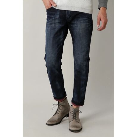 [^ԁF2012818]yDESIGNz\ʂ̓[bpfj̃nhVF[u{FȃJ[悹邱ƂɂXɍ[fjɋ߂Â܂Bʂɂ͂ꂼ̕\ʃJ[ɑǂJ[I肵nԂ̎ɃJ[̊痿R[eBO{܂B[toĒp̏ꍇɃJ[oĂČłoƍl܂B痿ɂR[eBÖא􂤂ƂɏÂFސFĂ܂܂oĂ܂܂B̎@̓C^Añfjuhłgpꂽ@ɂȂ̂łByTEXTILEz̐n͒ԂɎgpقǂ̕ï肵nŃi`ȃXgb`Ă܂BAXuȂ߂̕\ʊYڂ̑lfjnłBn98|E^2G Safari fڏi