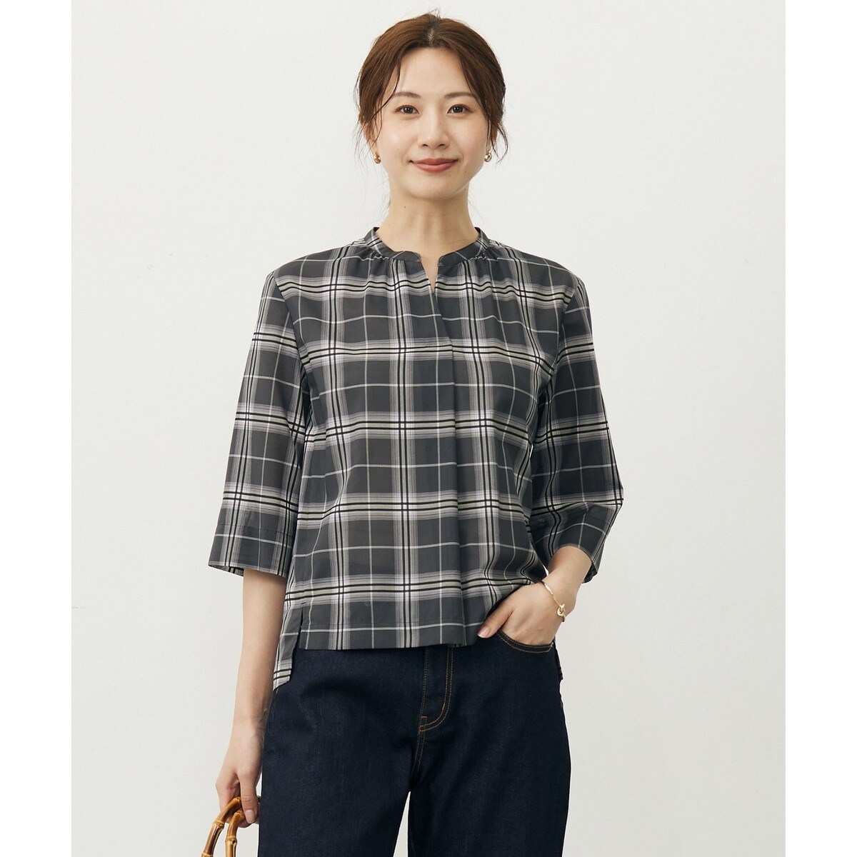 WEB限定カラーあり・洗える】SOFT SHEER チェック キーネック ブラウス