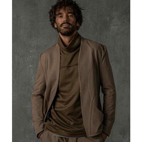 [^:MSO-25003]ꂽfUCɎdグm[J[WPbgBJWAɂhXAbvɂgAV[킸􂵂ĂꒅłByIȃE[̕DngpBy₩ɎdďグA~j}ȃfUCǋn̖ꖇdĂƂȂĂ܂Btg̓tbN̗pAZ^[obNɂ̓uhACR̃^`bvtłB----------------------------------------------------------------------------yC DIEM@JyfBGzuh̗R͋IO1IÑネ[}̎lAzeBEX̎ɓoꂷ(e)Bu̓E(seize the day)vƖ󂳂AȕuԂ𐶂vȂǂ̈ӖwBoNɂĖƐ[݂𑝂Ƃvi̊{I͂ł邪AJyfBG̃U[v_NgɊւĂ͂̌ł͂ȂBt@[XgRNV̔\ȗAt@bV̈𒴂Č|piƕ]ACeQ́AfUCi[S̐M񂹂1l̐ElɂđSsƂōAiKŊɑ܂ĂBɂ邻̏uԂAgvĂĥBIꂽ1̊vA܂ꂽ1{ᰁA{ꂽ߂H̑SĂɁAN̊Ԏ󂯌pĂ̂悤ȗjAgɂ邱Ƃ̊т邱ƂłB`ƋZȊSĂ𒍂ĐɑoSĂ̐íANtg}Vbv̌̂̂Ȃ̂łB͒p邱ƂɂčĂѐVȖ𐁂܂AAɂ҂̐l̎pɔfĐɊ̂łBATTENTIONiʐ^͂ł茻iČ悤ɐSĂ܂Ap̃j^[ɂ荷ق܂BTCYdȂǂɑ̌̍ꍇ܂Bi̎dlуfUC͉P̂߁A\ȂύXꍇ܂B