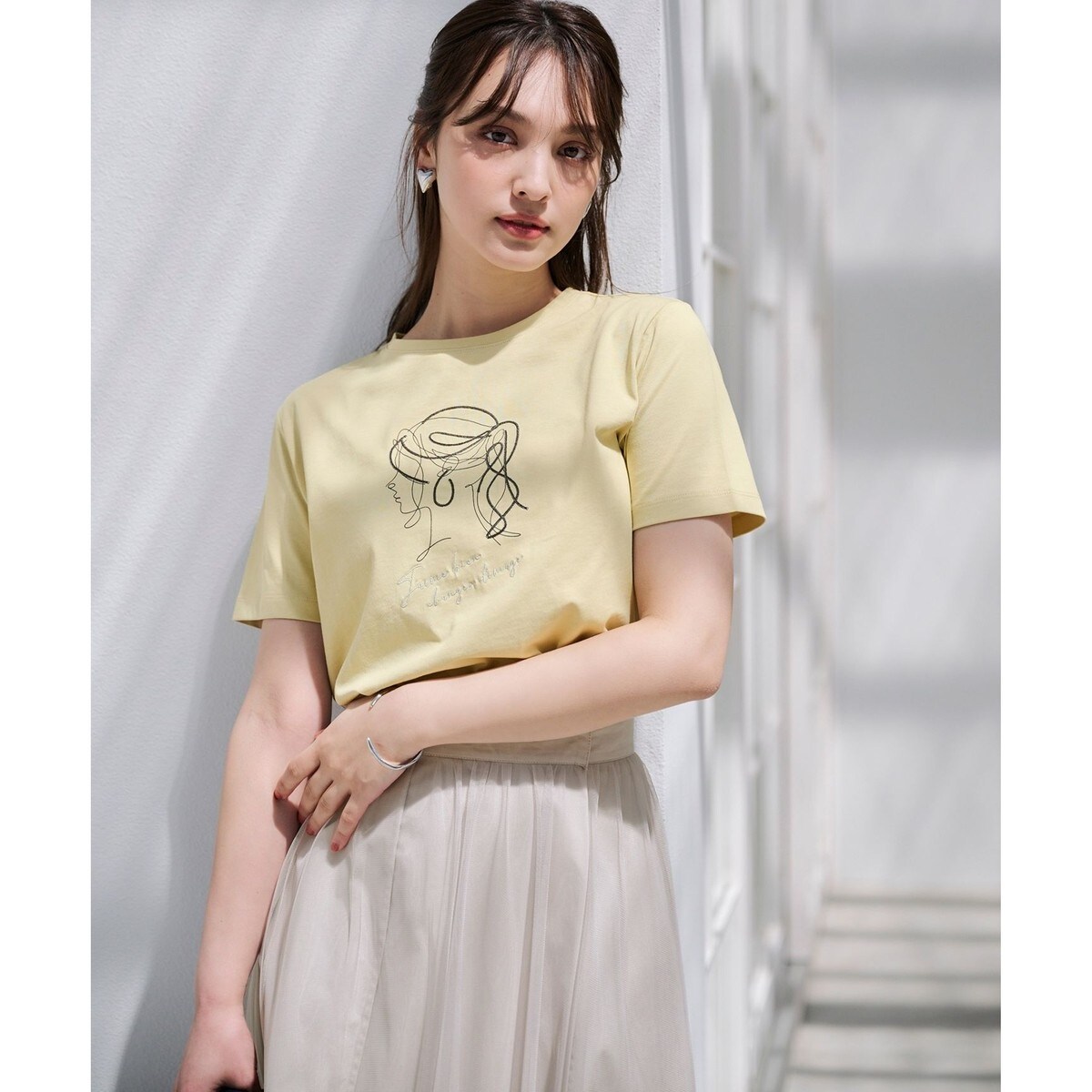 線画×刺繍ロゴ Tシャツ | エニィスィス(ANY SIS) | マルイウェブチャネル