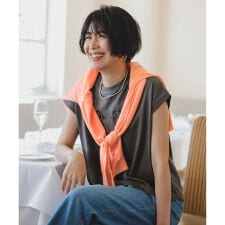 【洗濯機可/接触冷感】グリッタープリントロゴＴシャツ