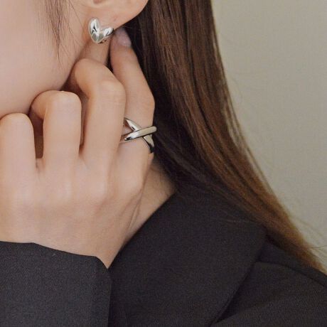 NX~AjCȃfUCȂꊴ𐶂ރOrbO`[tő݊𖣂ĂfUCB莝̃VvȃOƏd˕tAĩR[fɕtłȈۂɁB1{łƑ݊As[Ă܂BVo[ES[h@2F̃J[oG[VłBTCY\ȃt[OƂȂ܂BItBXñWPbgX^C炫ꂢ߃t@bVAXg[gnA؍t@bVAY2KAlXȃWɍ킹₷ALV[Ɋ􂵂܂BAM[ΉANZT[i̓jbPt[ƂȂ܂BAM[NɂfނgpĂ܂AׂĂ̕ɃAM[NȂƂ񑩂̂ł͂܂Bystyiro accessoryz̖킭킭ʂĂ܂B "styiro"Ƃ́AtXŉMӖystylozƍʁyiroz킹sʁiFjMẗӂ̑B w̃R[fBl[gɂAFM̔JƂ̂킭킭悤ȋCxƂӖ߂Ă܂BႤobOAႤANZT[AႤwAAW ÃX^CmV[Cɍ킹vf肰Ȃ邻ȑl̂߂̃uhłB摜̏i̓TvłBۂ̏iƐFAdlAHATCYAfޓ኱قȂꍇ܂Bi摜́A̓p\RȂǂ̉{ɂAۂ̐FƈقȂČꍇ܂B\߂B[^:405-0891]