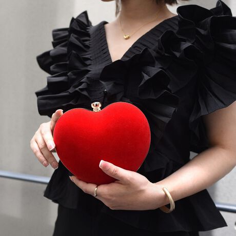 炵n[ǧ`ڂNb`obOop[eB[V[ʂȓ̃R[fBl[gɉ؂YobOcoloŕA̐ԂƁAN[ȍ2FI~jzAnJ`⃊bvȂǍŏ̉ו[\łB܌̋ɂ̓LLƋPrW[CグĂ܂BO\ȃnhƃV_[`F[tȂ̂ŁAJbR悭Nb`obOƂāAfBCNɃnhobOƂāAIɃV_[obOƂāARWAY̎g\łIyIXXV[zE񎟉EIEĂ΂ElEqE2EӉEp[eB[Ef[gEt\ȂǑlȃV[̃R[fBl[gɎg܂Bystyiroz̖킭킭ʂĂ܂B "styiro"Ƃ́AtXŉMӖystylozƍʁyiroz킹sʁiFjMẗӂ̑B w̃R[fBl[gɂAFM̔JƂ̂킭킭悤ȋCxƂӖ߂Ă܂BႤobOAႤANZT[AႤwAAW ÃX^CmV[Cɍ킹vf肰Ȃ邻ȑl̂߂̃uhłB摜̏i̓TvłBۂ̏iƐFAdlAHATCYAfޓ኱قȂꍇ܂Bi摜́A̓p\RȂǂ̉{ɂAۂ̐FƈقȂČꍇ܂B\߂BipׂɁAAeV^OEl[KmF̏AGiJAȂǁjɂgpFFڂ̌ƂȂꍇ܂̂ŁA戵ɂ͏[ӂBAR[≖fnȂǂ̏ŁEۉtiɕtƁAFϐFEV~ꍇ򉻂𑁂߂錴ɂȂ܂̂łӂB[^:404-4401]