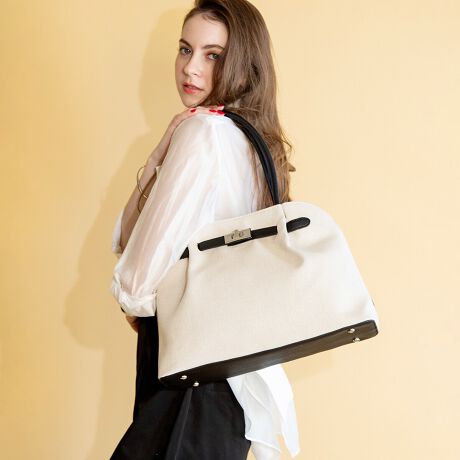 rWlXV[ł̎g₷ƃX^CbVȃfUC˔g[gobOEOʂ̃xgfUCANZgƂȂAX^CbVȈۂ^܂BẼC[Ɨ̂|PbgɂAނm[gPCAȂǂ𐮗Ď[ł܂BEA4TCY̏ނm[gPC[\ŁArWlXACe܂Ƃ߂Ď^ׂ܂BE{v̂悤ȏ㎿PUU[gpAƌyʐ𗼗Ă܂BELoXmixJ[͌yʂŒʋCɗDꂽLoXn̗pAJWAȈۂ^܂BEOɑ傫ȃ|PbgzuApɂɎgpACȅoꂪX[YłBEC[͍LXƂĂAߗނ⏑ށA^ubgȂǂ̎^тɓKĂ܂BErWlXV[ł͏ނm[gp\R̎^тɁAsX|[cV[ł͈ߗނV[Y̎[ɍœKłBystyiroz̖킭킭ʂĂ܂B "styiro"Ƃ́AtXŉMӖystylozƍʁyiroz킹sʁiFjMẗӂ̑B w̃R[fBl[gɂAFM̔JƂ̂킭킭悤ȋCxƂӖ߂Ă܂BႤobOAႤANZT[AႤwAAW ÃX^CmV[Cɍ킹vf肰Ȃ邻ȑl̂߂̃uhłBAR[≖fnȂǂ̏ŁEۉtiɕtƁAFϐFEV~ꍇ򉻂𑁂߂錴ɂȂ܂̂łӂB摜̏i̓TvłBۂ̏iƐFAdlAHATCYAfޓ኱قȂꍇ܂Bi摜́A̓p\RȂǂ̉{ɂAۂ̐FƈقȂČꍇ܂B\߂BipׂɁAAeV^OEl[KmF̏AGiJAȂǁjɂgpFFڂ̌ƂȂꍇ܂̂ŁA戵ɂ͏[ӂB[^:164-1351]